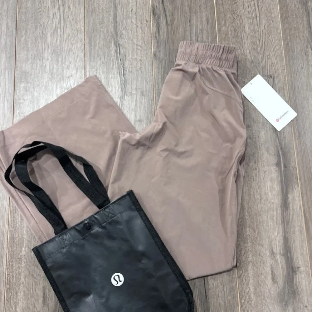 Swift Wide-Leg Mid-Rise Pant